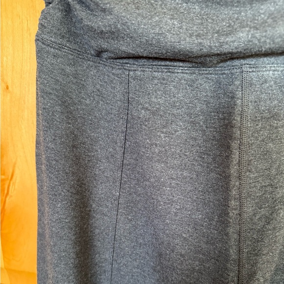 Lululemon Wide Leg High Waist Stretchy Pants. Never Worn. Size 10 - Picture 8 of 12